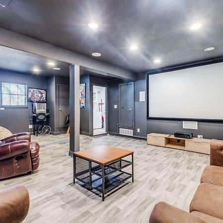 Stunning 5Br 2Ba Holiday Home With Private Pool And Cinema Dallas Exterior foto