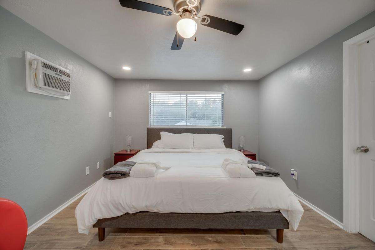 Stunning 5Br 2Ba Holiday Home With Private Pool And Cinema Dallas Exterior foto